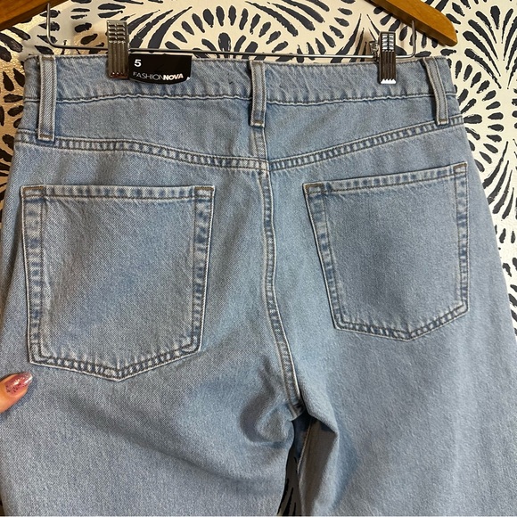 Fashion Nova Low Rider Slouch Fit Jeans Light Blue - Picture 4 of 13